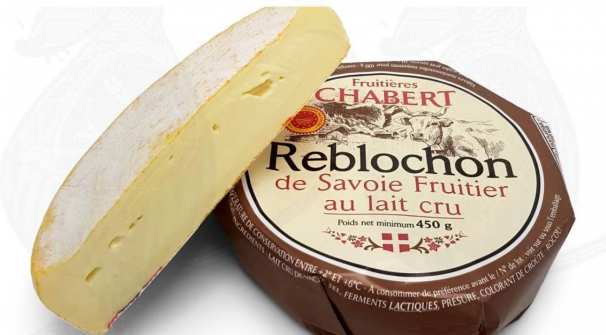 На полиці запорізьких магазинів міг потрапити сир зі стафілококом – чим це небезпечно
