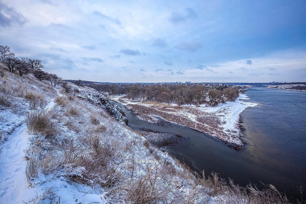 Мокрий сніг і ожеледиця – що готує запоріжцям погода на вихідні 13 та 14 грудня