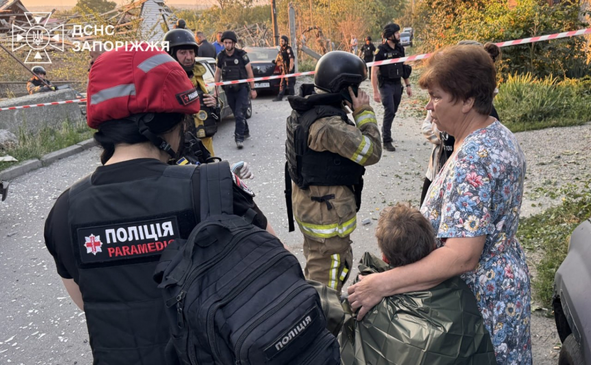 Два райони Запоріжжя атакували КАБами та дроном: є загиблий та поранені (фото, відео)
