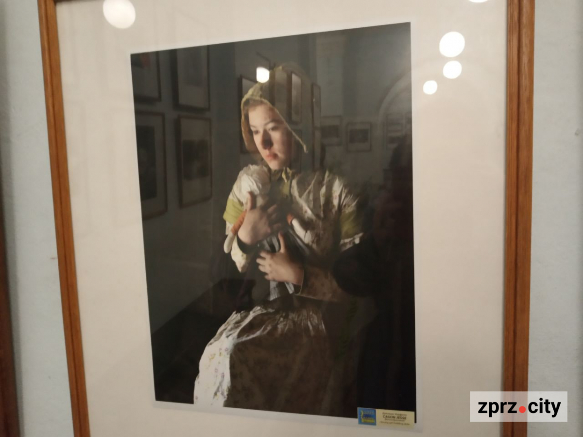 У Запоріжжі відкрили виставку найкращих фотографій з різних країн одного з міжнародних конкурсів - вхід безкоштовний