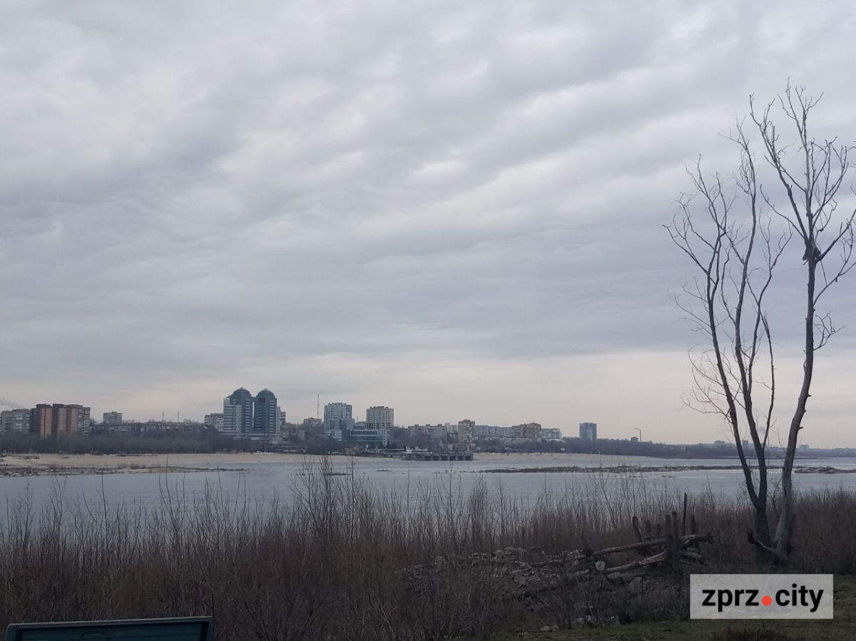 Води стало більше - як виглядає узбережжя Хортиці наприкінці зими (фото)