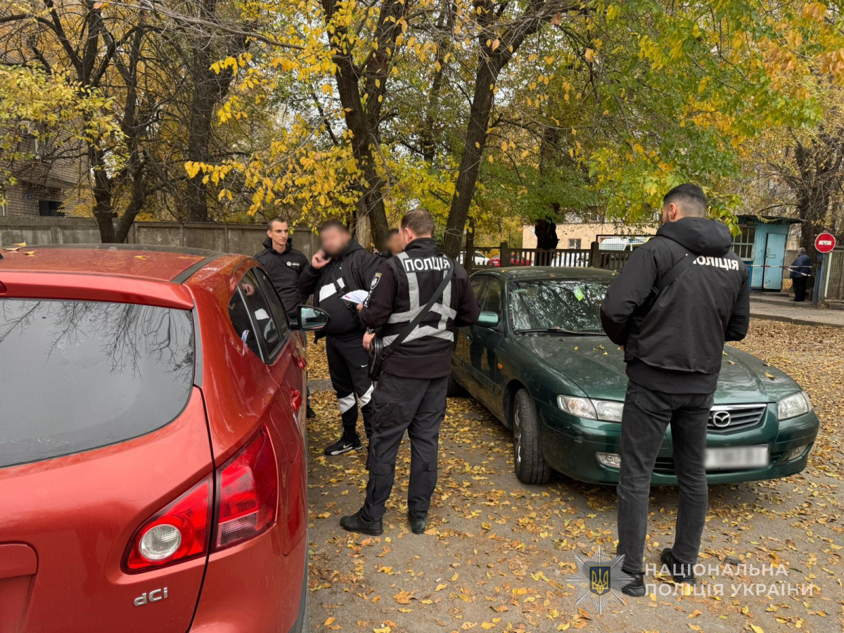 Створив злочинну організацію та розкрадав бюджетні кошти - затримали голову селищної ради із Запорізького району (фото)