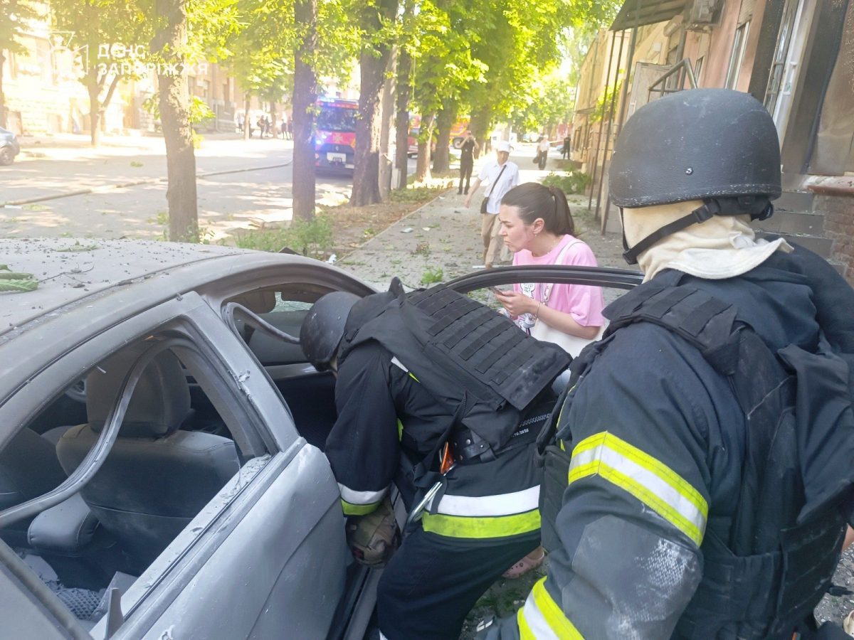 Атака БпЛА на Запоріжжя: росіяни пошкодили історичну забудову та поранили людей (фото)