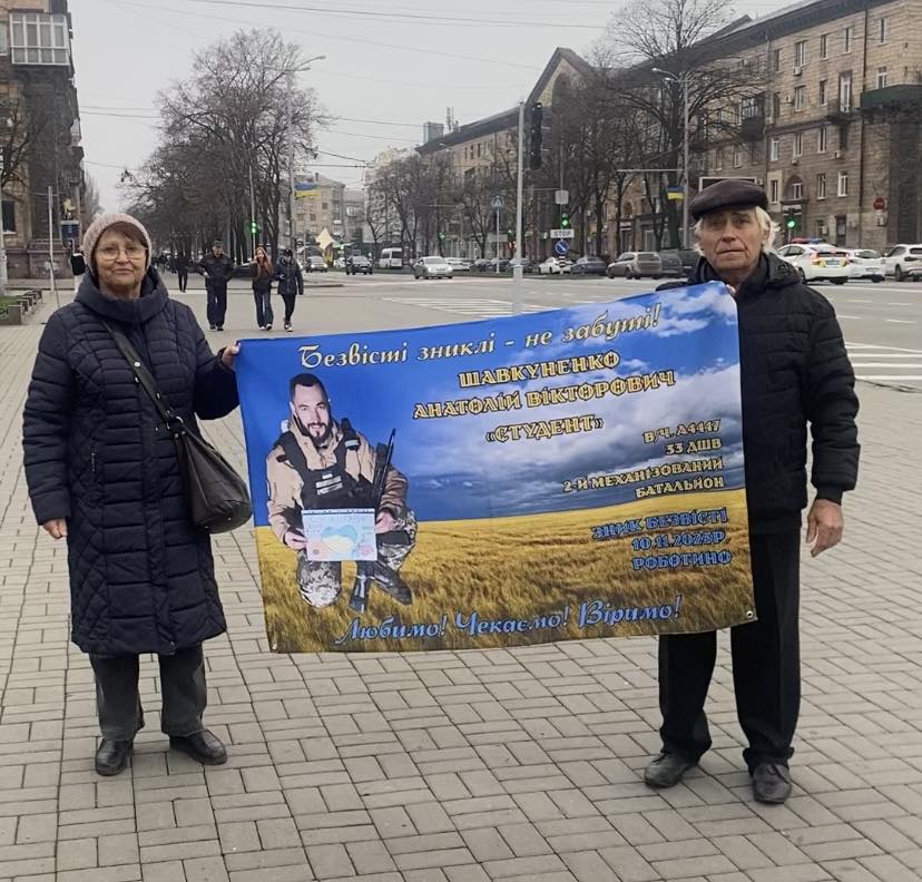 "Наш біль і наша надія" - у Запоріжжі провели автопробіг та акцію на підтримку військовополонених (фото)