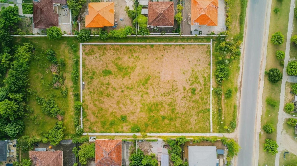 Земельна ділянка, фото ілюстративне