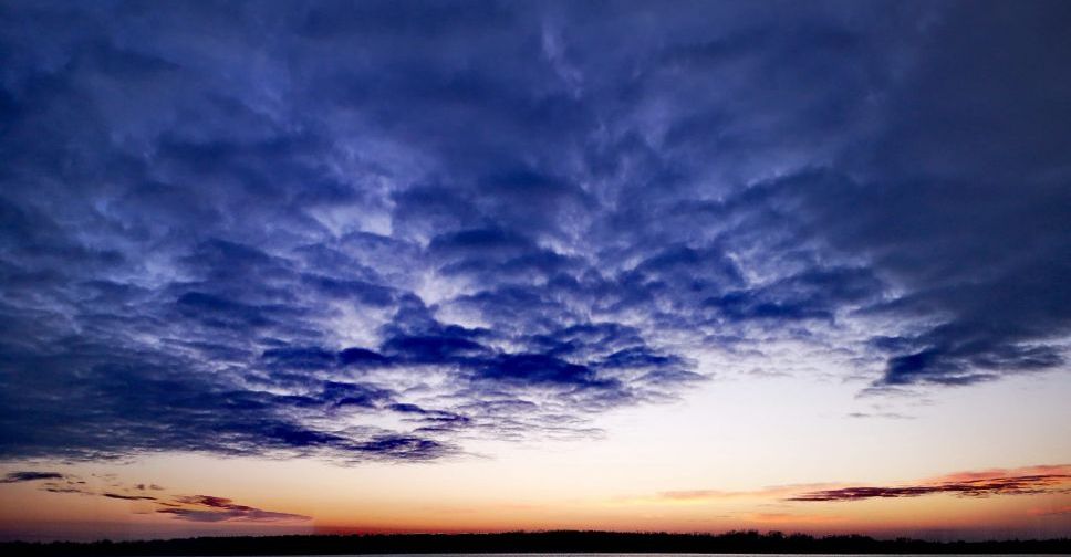 Мешканець Запоріжжя сфотографував дивовижний захід сонця - фото