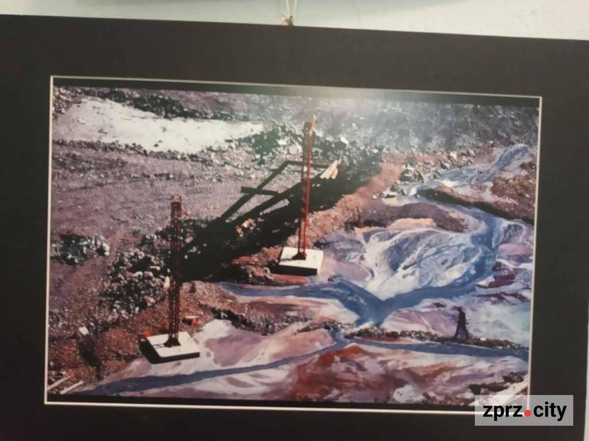 Фотохудожник з Кривого Рогу робив світлини під землею на глибині понад 1000 метрів - нова виставка у Запоріжжі