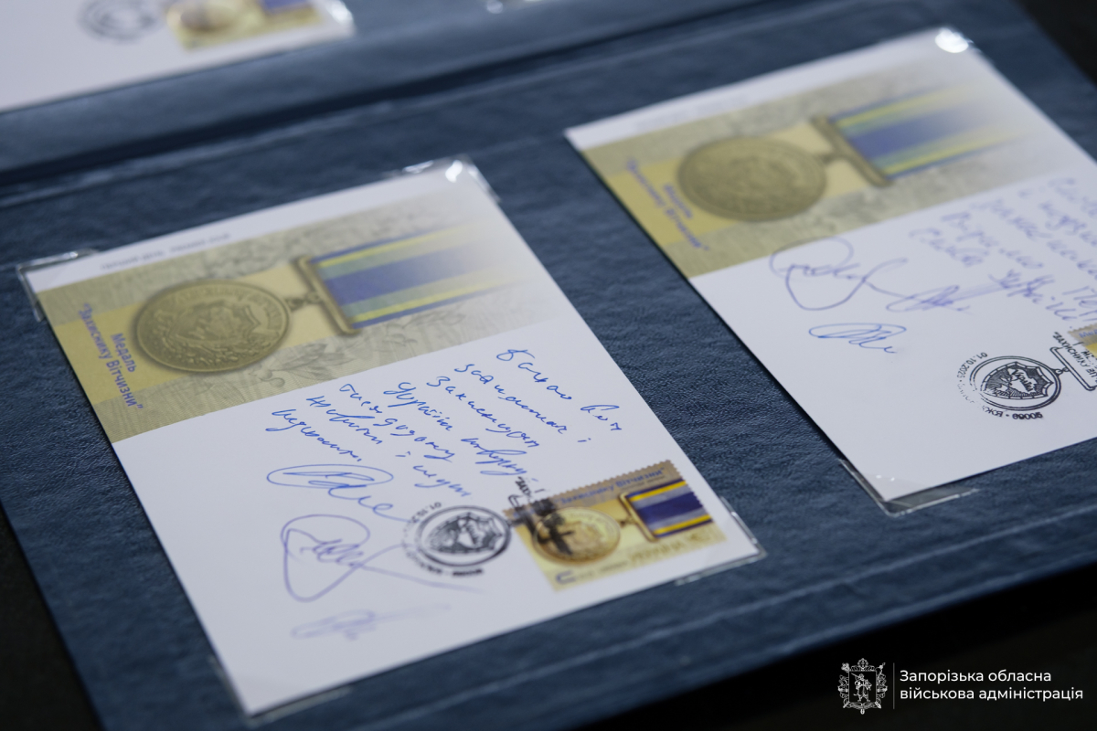 У Запоріжжі нову марку погасив військовий, який пішов на фронт у перші дні вторгнення (фото)