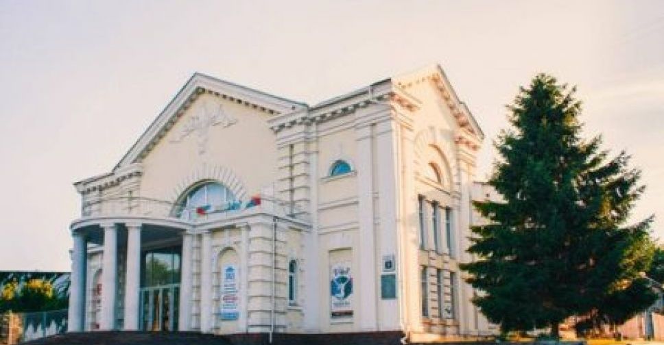 Росіяни розповсюджують фейк про "військову базу" у приміщенні запорізького палацу культури