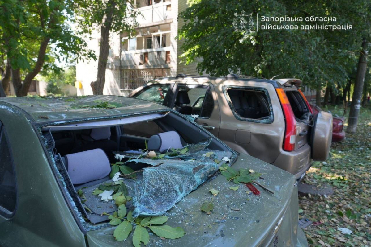 Російська авіація вдарила чотирма КАБами по Запоріжжю та району: є поранені,  дитина - у важкому стані (фото, відео)