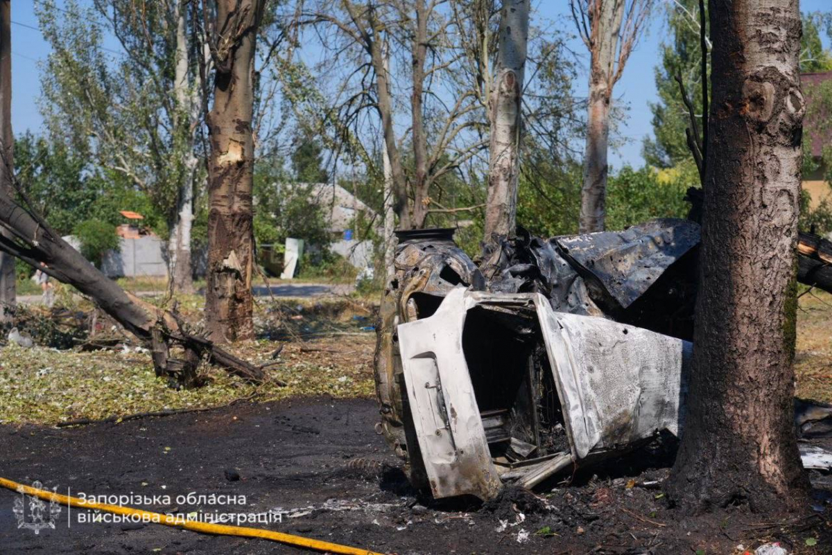 Російська авіація вдарила чотирма КАБами по Запоріжжю та району: є поранені,  дитина - у важкому стані (фото, відео)