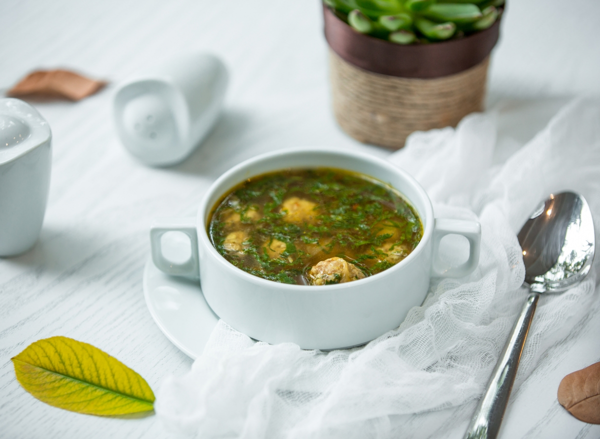 Легкий та ситний: готуємо суп зі спаржевої квасолі за авторським рецептом господині із Запоріжжя