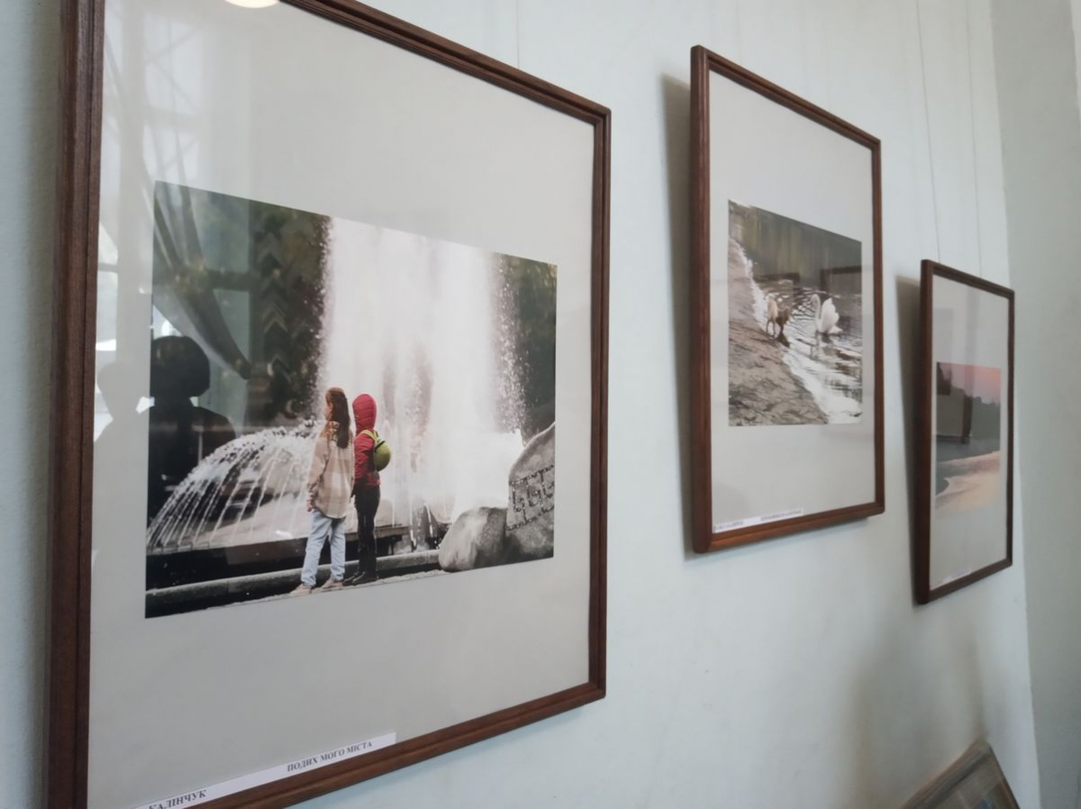 У Запоріжжі відкрили виставку фотохудожників нової хвилі - фото