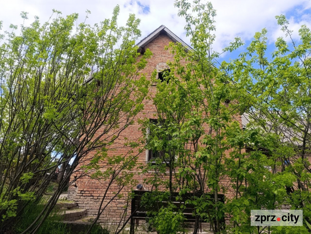 Від найстарішої школи до справжнього замку: які незвичайні менонітські будівлі можна побачити в Запоріжжі (фото)