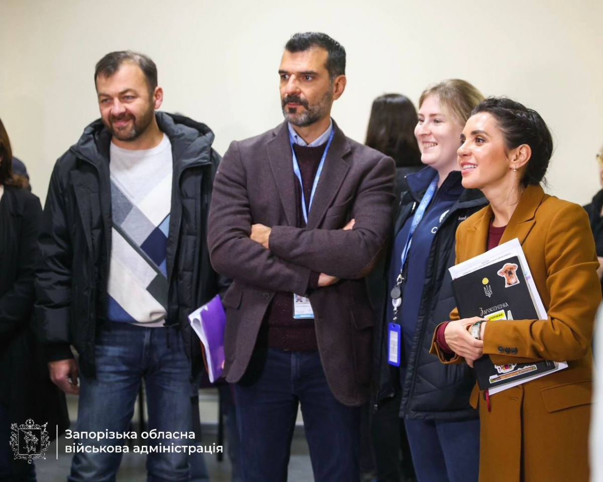  Інклюзивний простір для евакуйованих та постраждалих від війни – у Запоріжжі запрацював центр підтримки (фото)