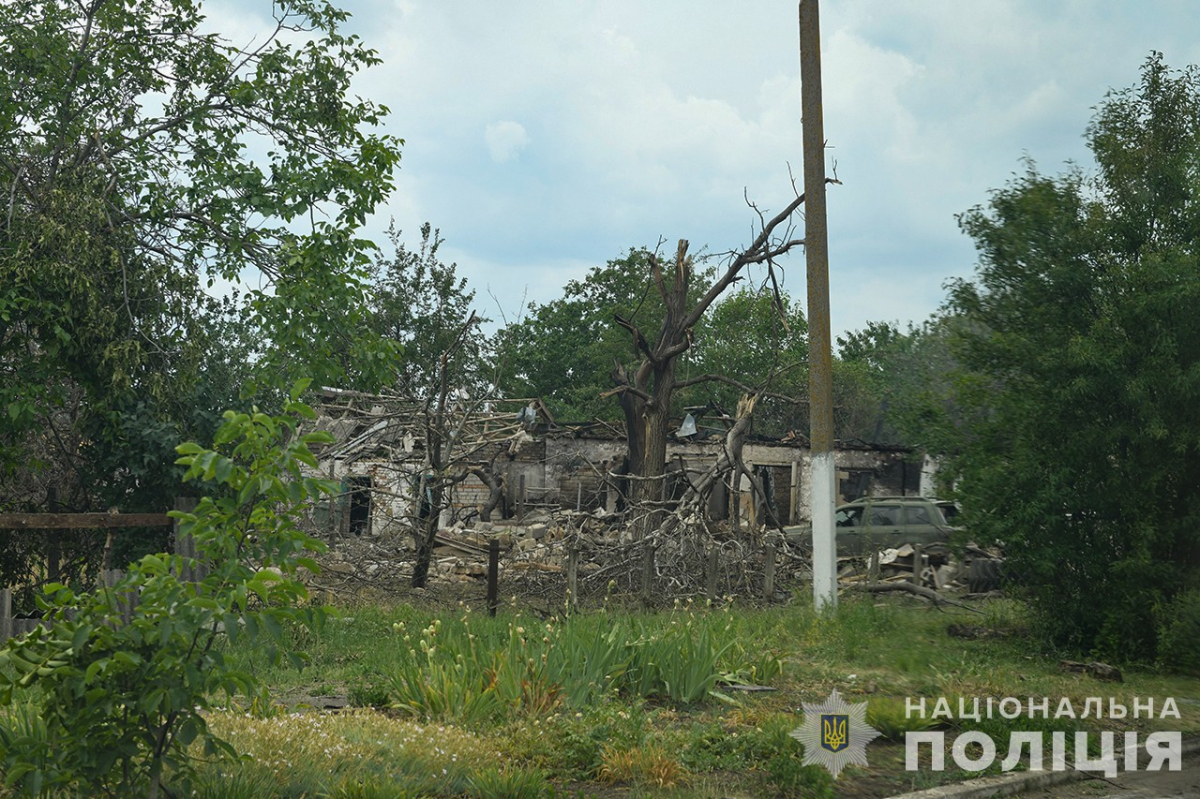 Атака дроном та артобстріл: внаслідок ворожої атаки у Запорізькій області поранені жінки - в якому вони стані