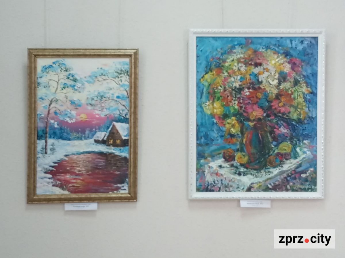 Запорізький музей тимчасово надав "дах" художникам з вернісажу у фонтана - фото