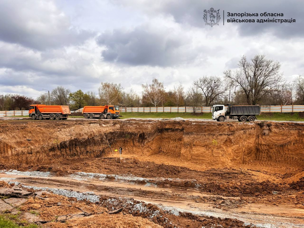 Планують відкрити вже з 1 вересня - у двох районах Запоріжжя почали будувати нові підземні школи (фото, відео)
