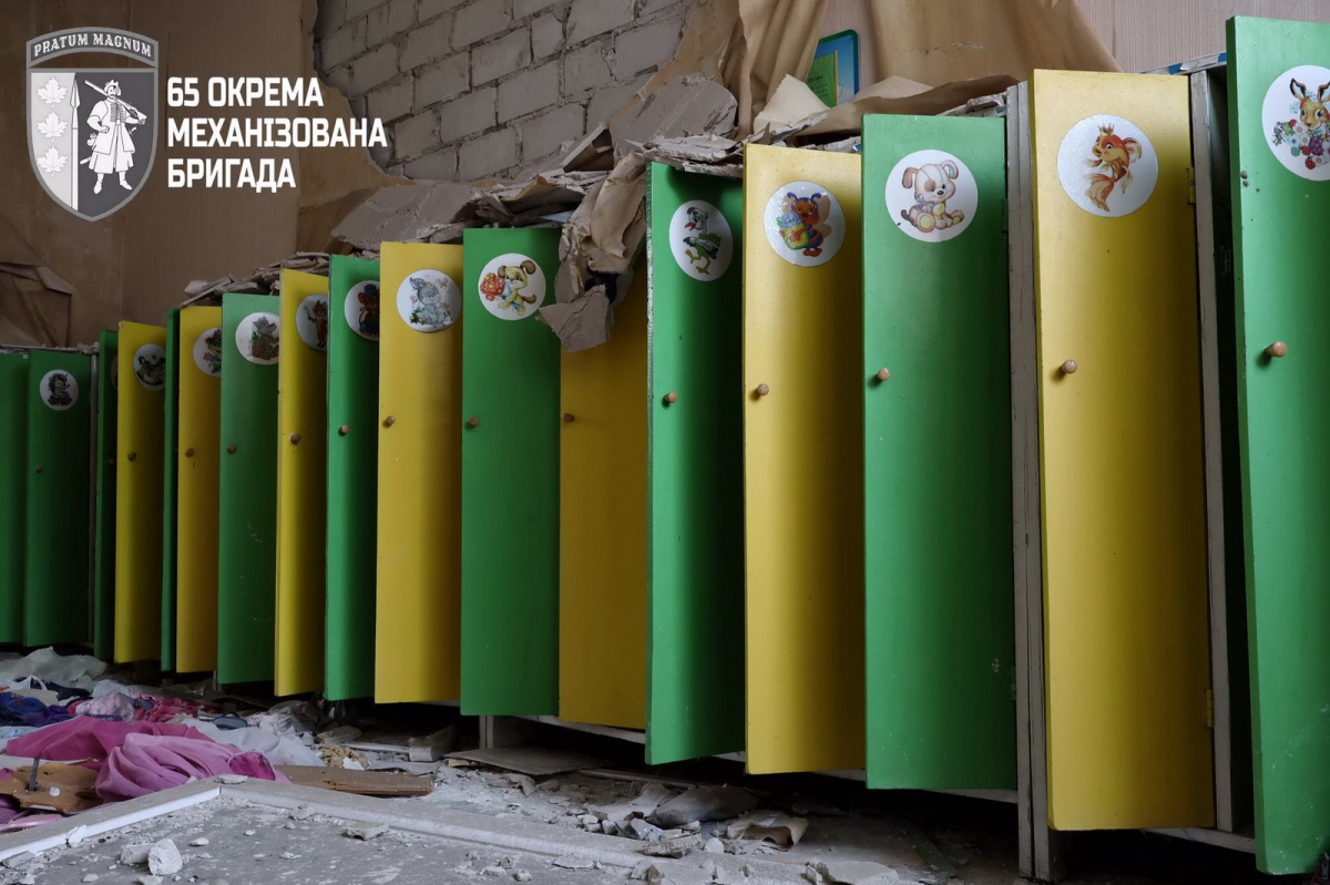 Місто-привід, в якому досі живуть люди - на розбомблений пустельний Оріхів моторошно дивитись (відео)