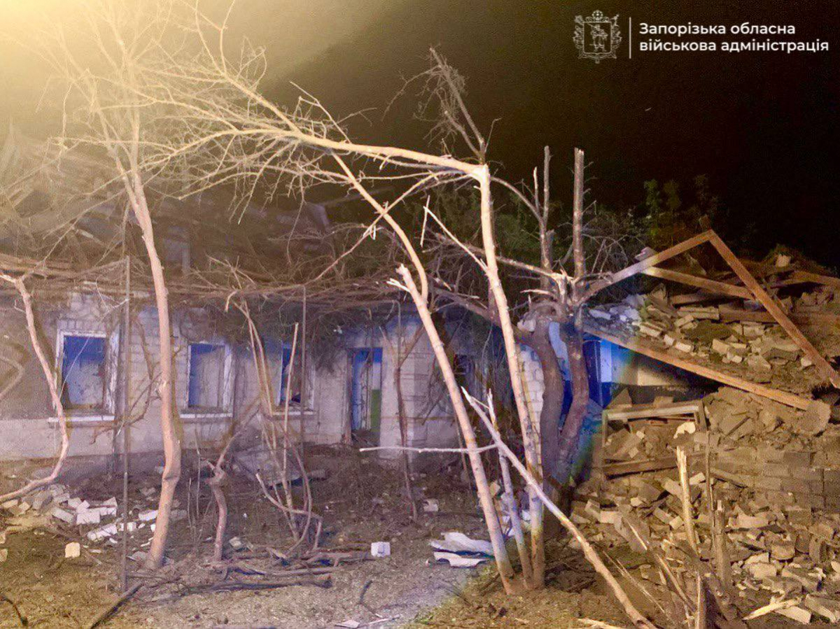 Вночі ворог атакував Запорізький район і передмістя Запоріжжя - що відомо про наслідки (відео, фото)