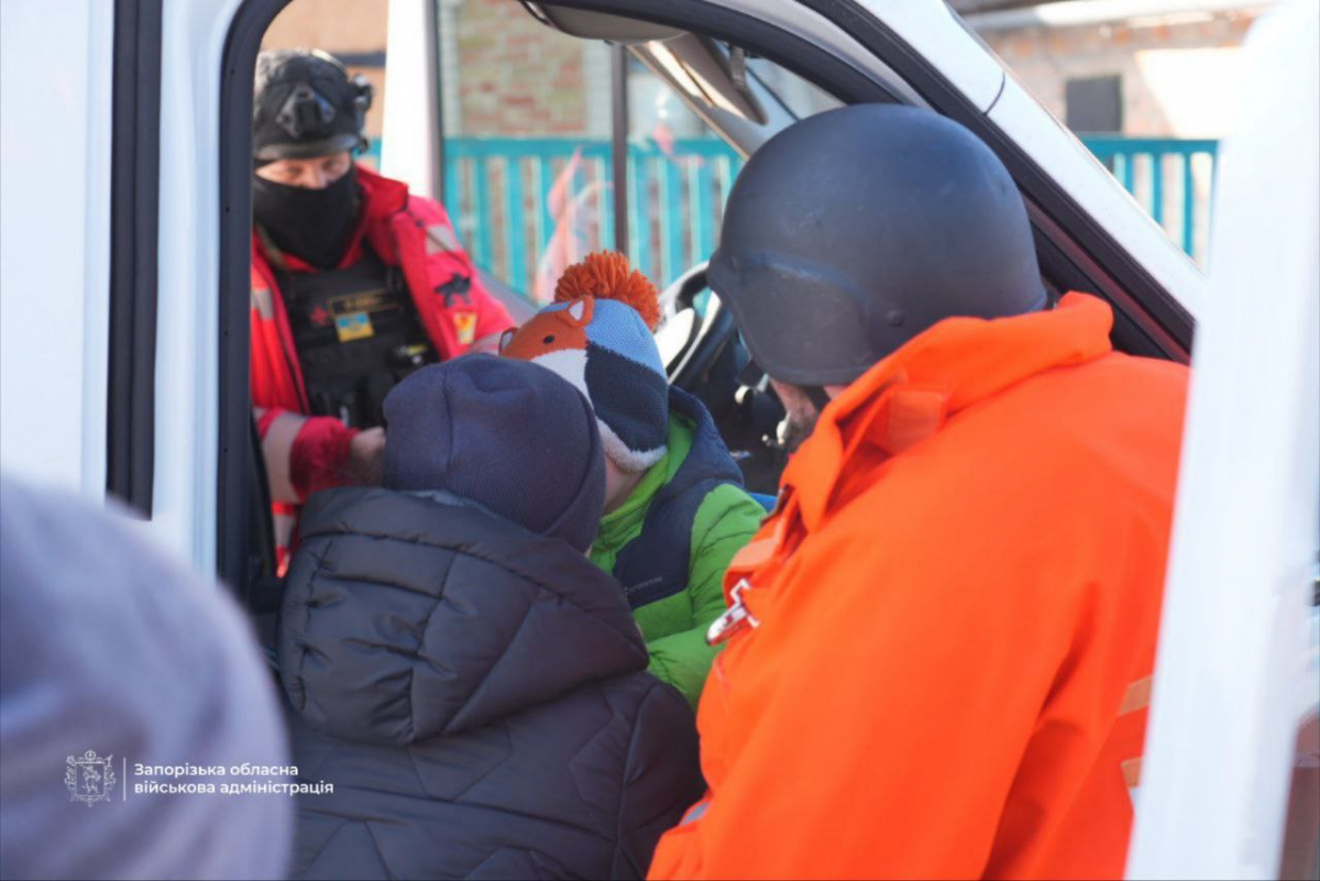 Росіяни атакували приватний сектор Запоріжжя дронами: серед поранених — чотирирічна дитина (фото)