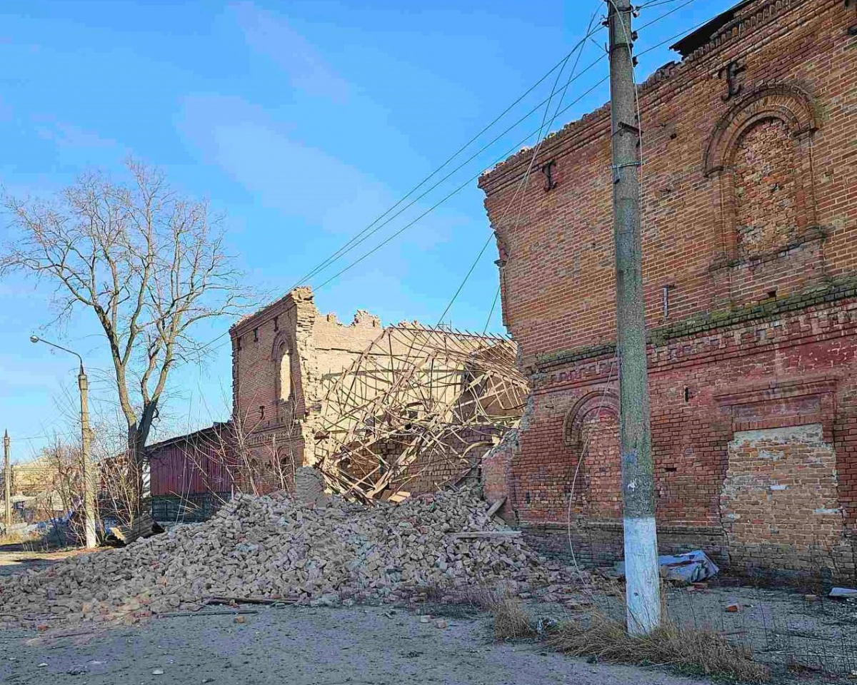 Паровий млин та перша електростанція - росіяни зруйнували одну з головних пам'яток Гуляйполя (фото)