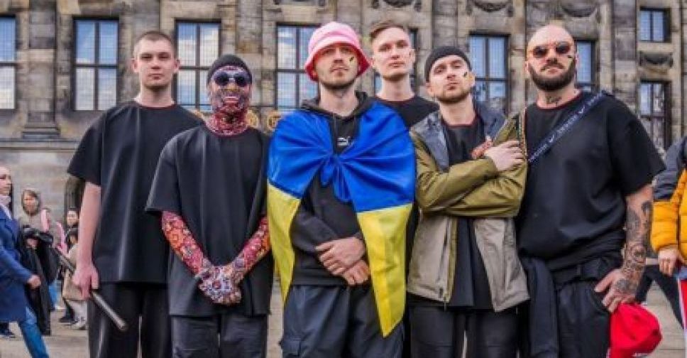 Заклики про допомогу, побажання миру та синьо-жовті прапори: як Україну підтримували на конкурсі "Євробачення-2022"