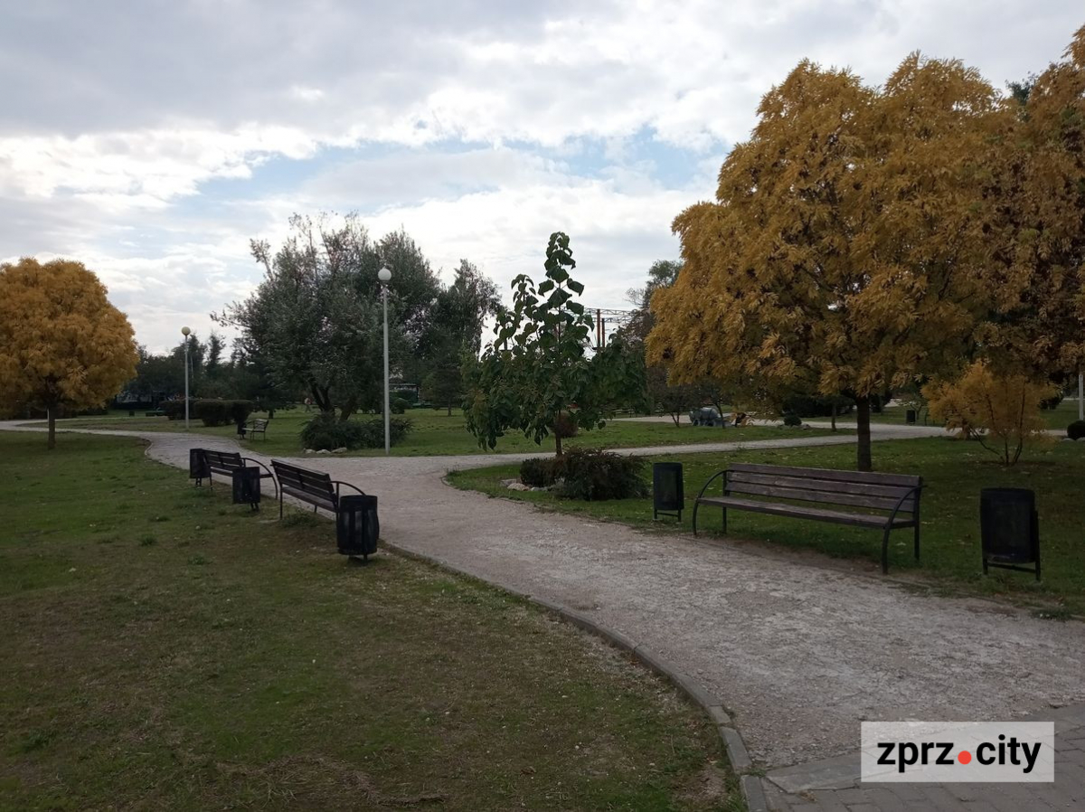 Як зараз виглядає парк у Запоріжжі, де святкували День міста