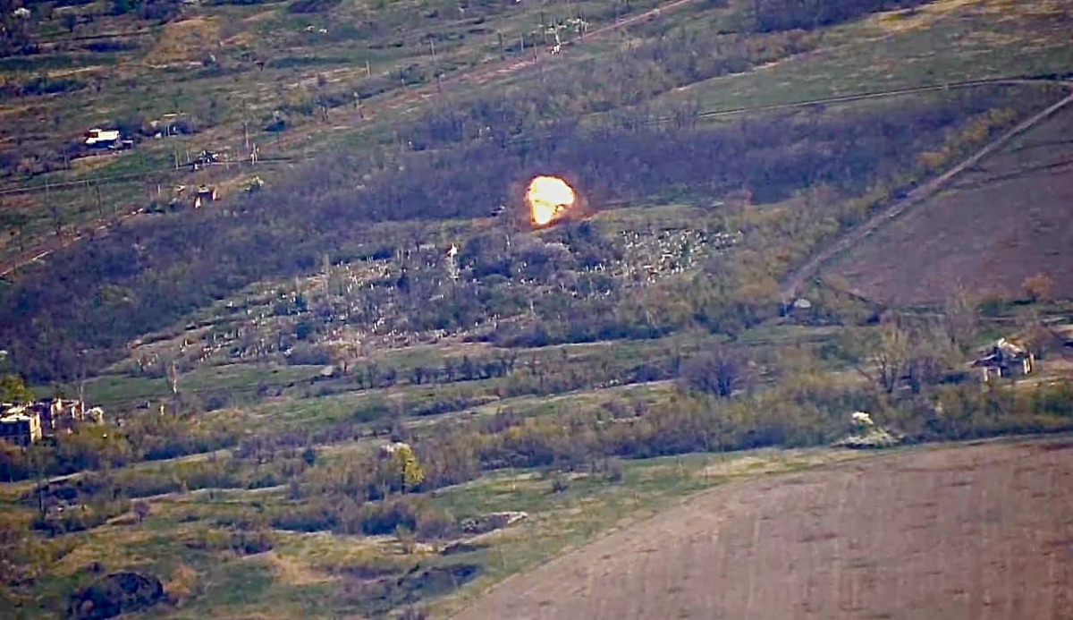 Потужний тандем: як працюють аеророзвідники з артилеристами на Запорізькому напрямку - відео