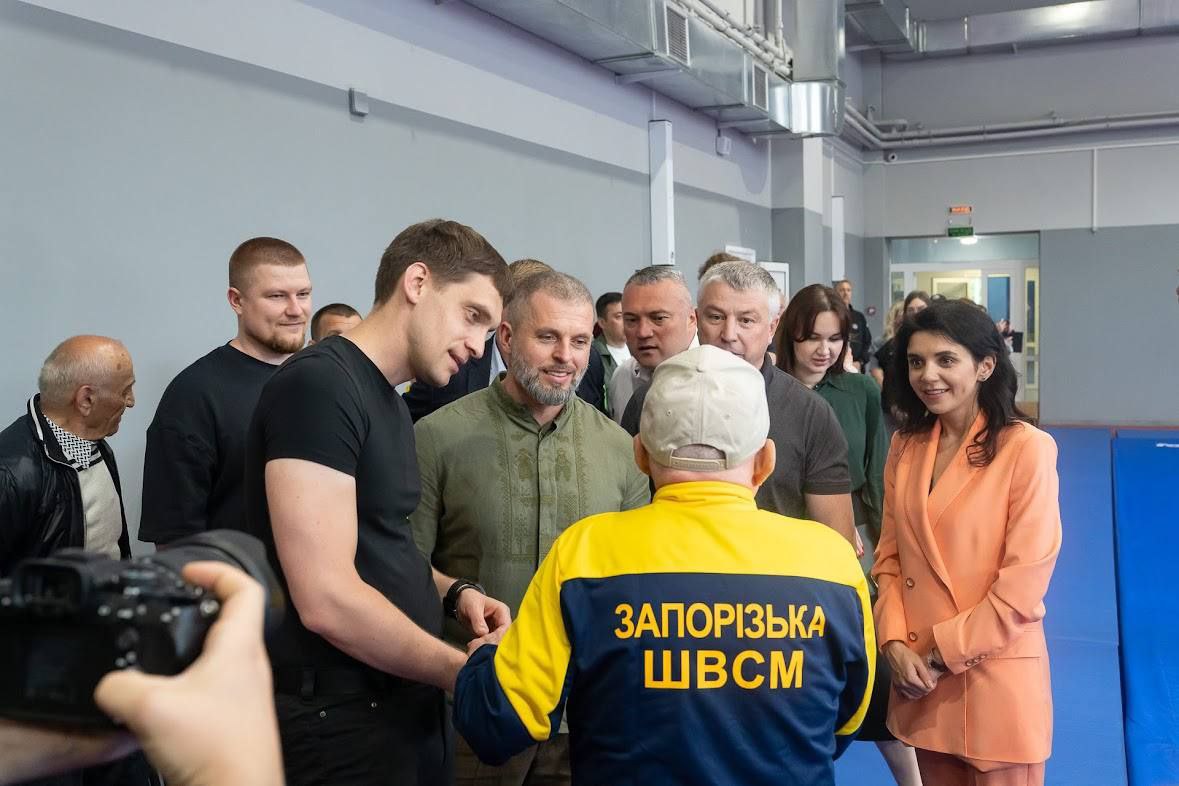 Прийматиме тисячу атлетів щодня - у Запоріжжі відкрили оновлену спортшколу після тривалої реконструкції (фото, відео)