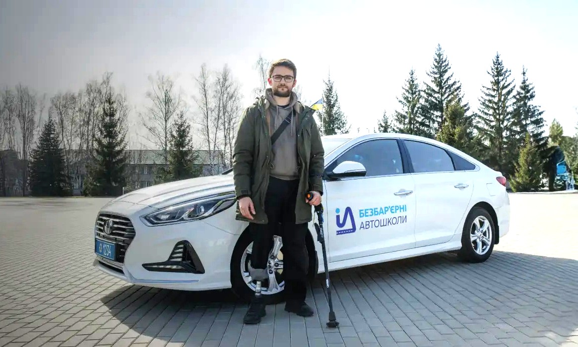 Запорізькі ветерани з інвалідністю та їхні рідні можуть навчитися водити авто безкоштовно - як подати заявку