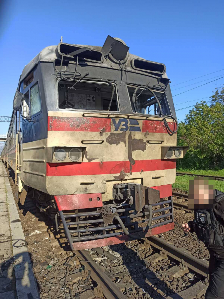 На Запоріжжі російський дрон атакував приміський поїзд, фото: АТ "Укрзалізниця"