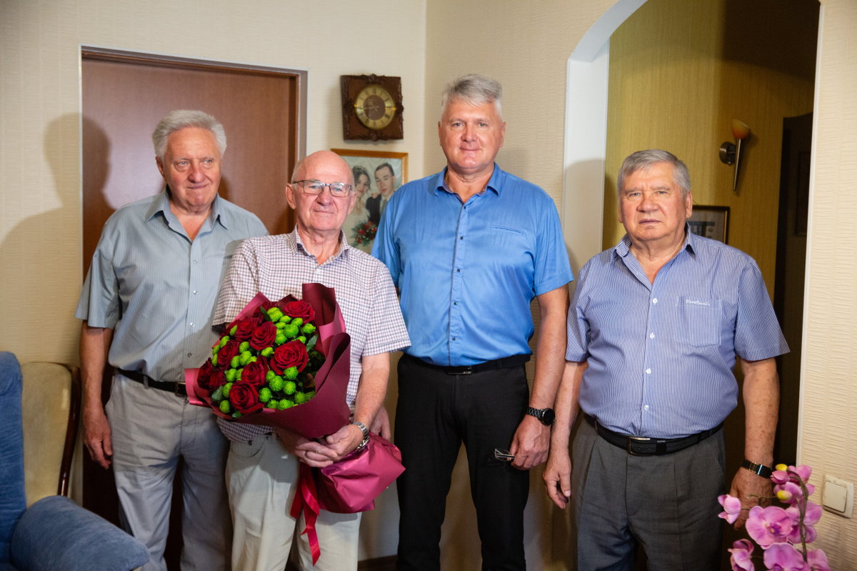 Металург, міцніший за сталь – знаний запоріжсталівець відзначив 75-річчя