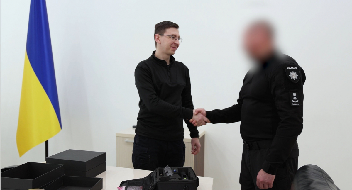 Національна поліція Запорізької області отримала від Метінвесту сучасне обладнання