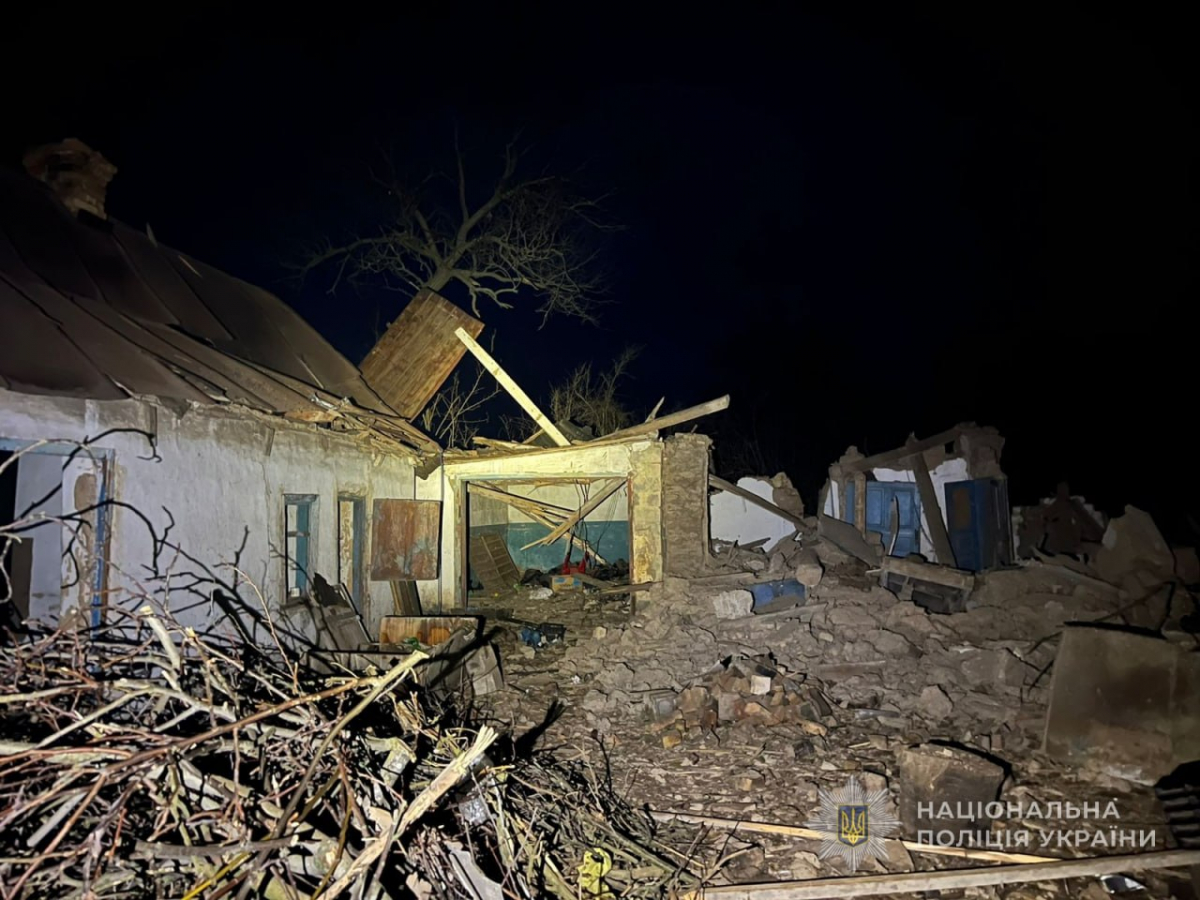 Антирекорд обстрілів: росіяни вдарили по Запорізькому району — поранені двоє чоловіків (фото, відео)