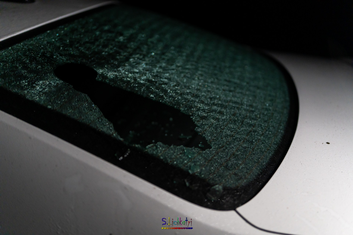 Задокументували шкоду довкіллю - у Запоріжжі на місці влучань російських ракет працювали екологи (фото)