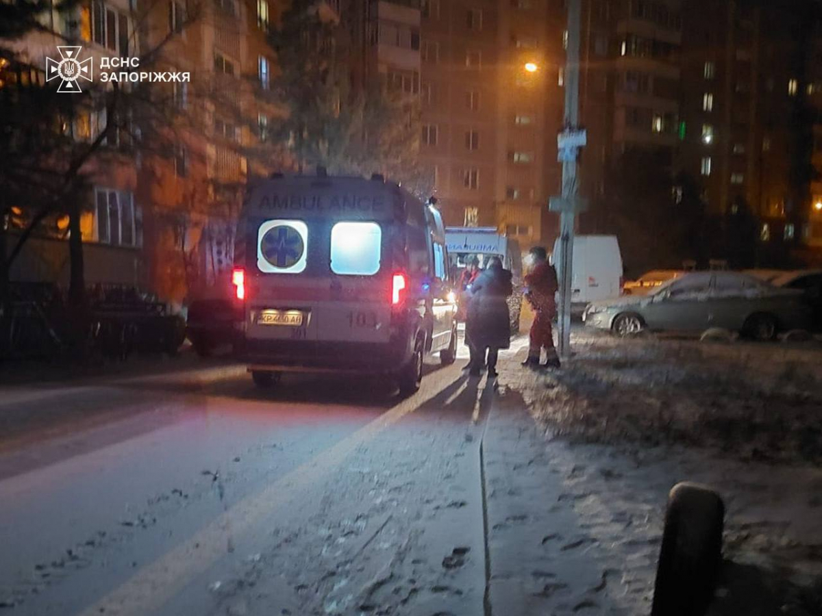 Від вибуху загинула жінка, є постраждалі, серед них - діти: що відомо про удар по Запоріжжю 17 лютого (фото)