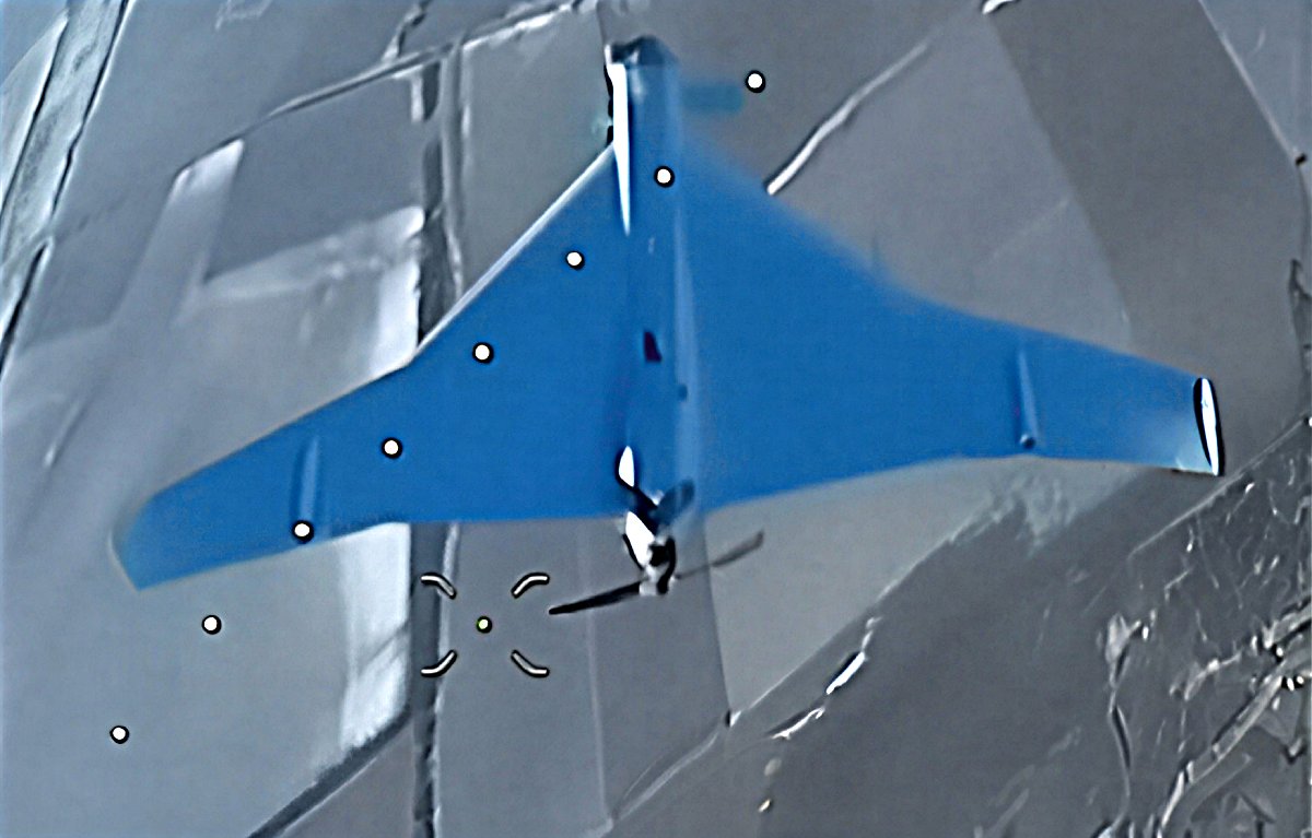 На Запоріжжі українські захисники вперше збили новітній російський дрон зі штучним інтелектом (відео)