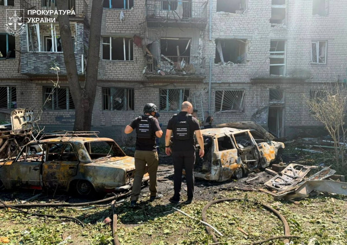 Російська авіація вдарила чотирма КАБами по Запоріжжю та району: є поранені,  дитина - у важкому стані (фото, відео)