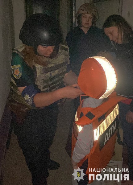 Із Степногірська евакуювали восьмирічну дівчинку з її мамою: відео