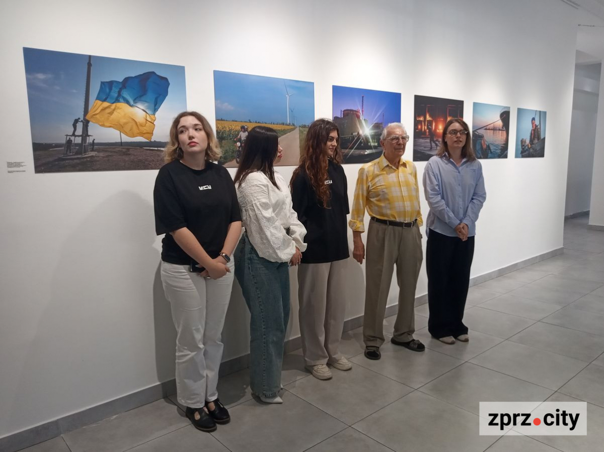 Від ретро до сьогодення -  запорізькі фотохудожники показали своєрідну історію нашого міста