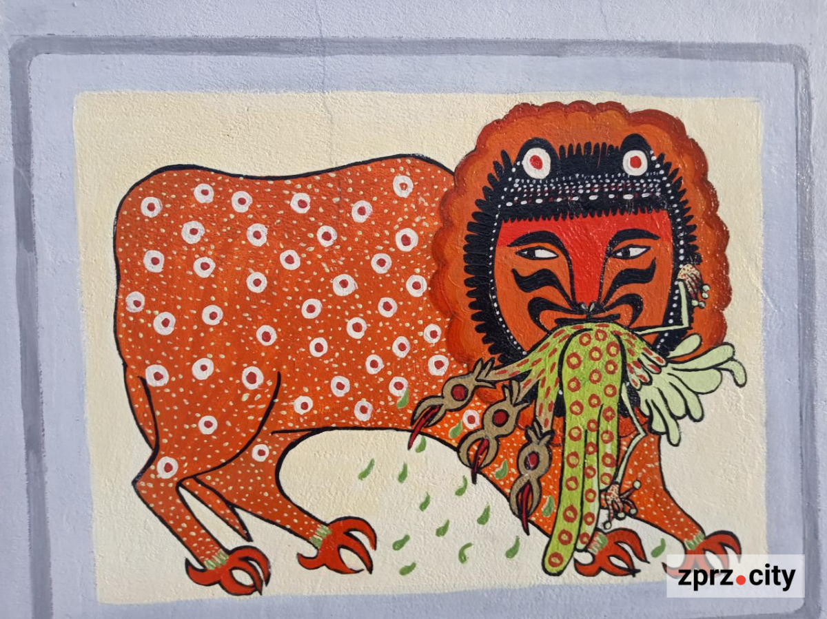 Стало відомо, хто прикрасив запорізьку багатоповерхівку розписами в стилі Марії Примаченко - фото