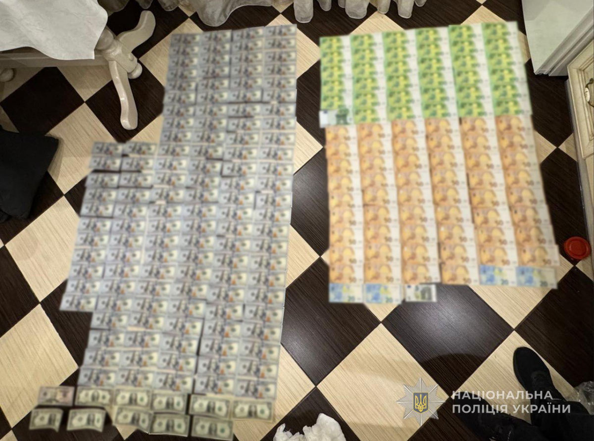 Продавав “білий квиток” - у Запоріжжі чоловік пропонував за гроші уникнути мобілізації (фото)
