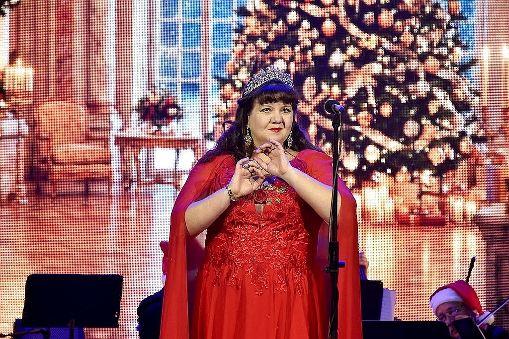 Музика, що зігріває серця - у запорізькій філармонії відкрилася «Резиденція щастя» (фото)