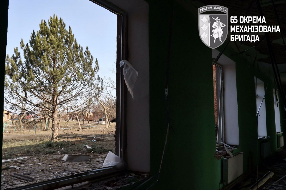 Собаки все ще чекають повернення господарів: як виглядає село Запорізького району у кіл-зоні (фото)