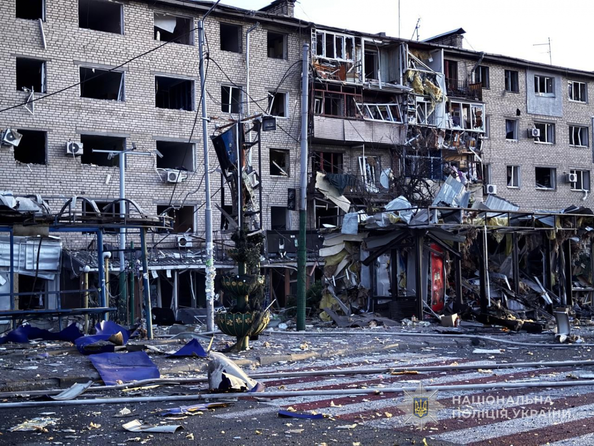 "Виносили труп з нашого під'їзду" - мешканці Запоріжжя розповіли про ніч терору (фото, відео)