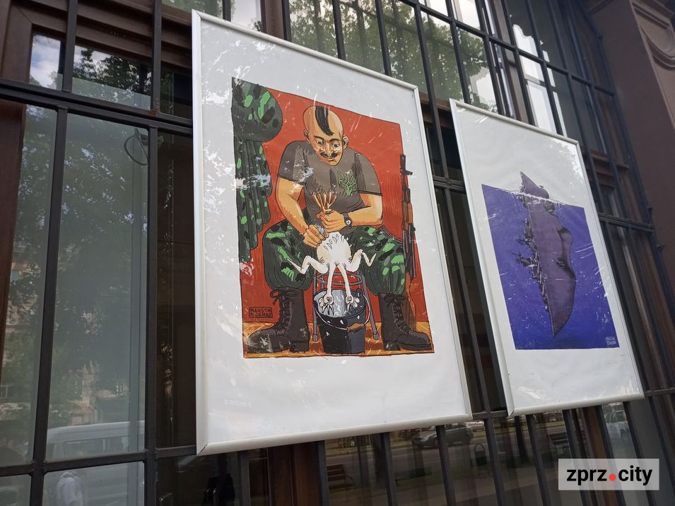 На вулицях Запоріжжя можна побачити нову виставку плакатів воєнного часу - фото