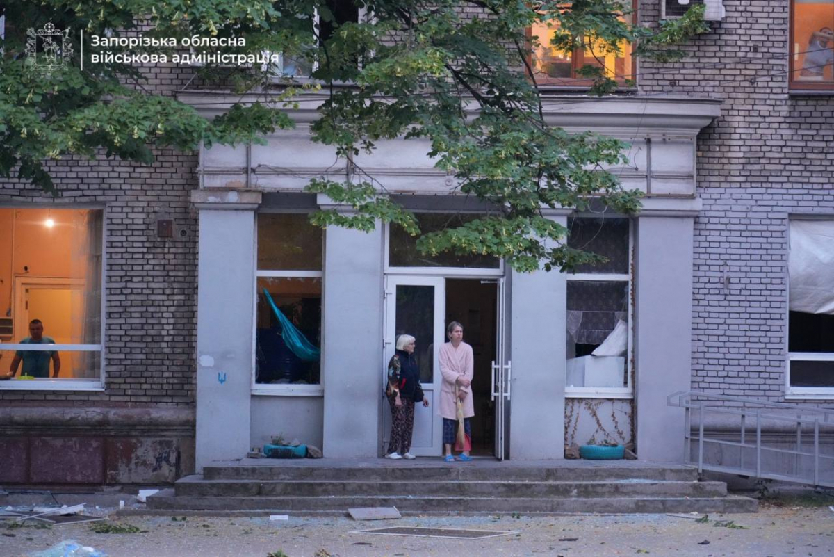 Дрони перетворили ніч на пекло – Запоріжжя атакували шахеди, є постраждалі (фото, відео)