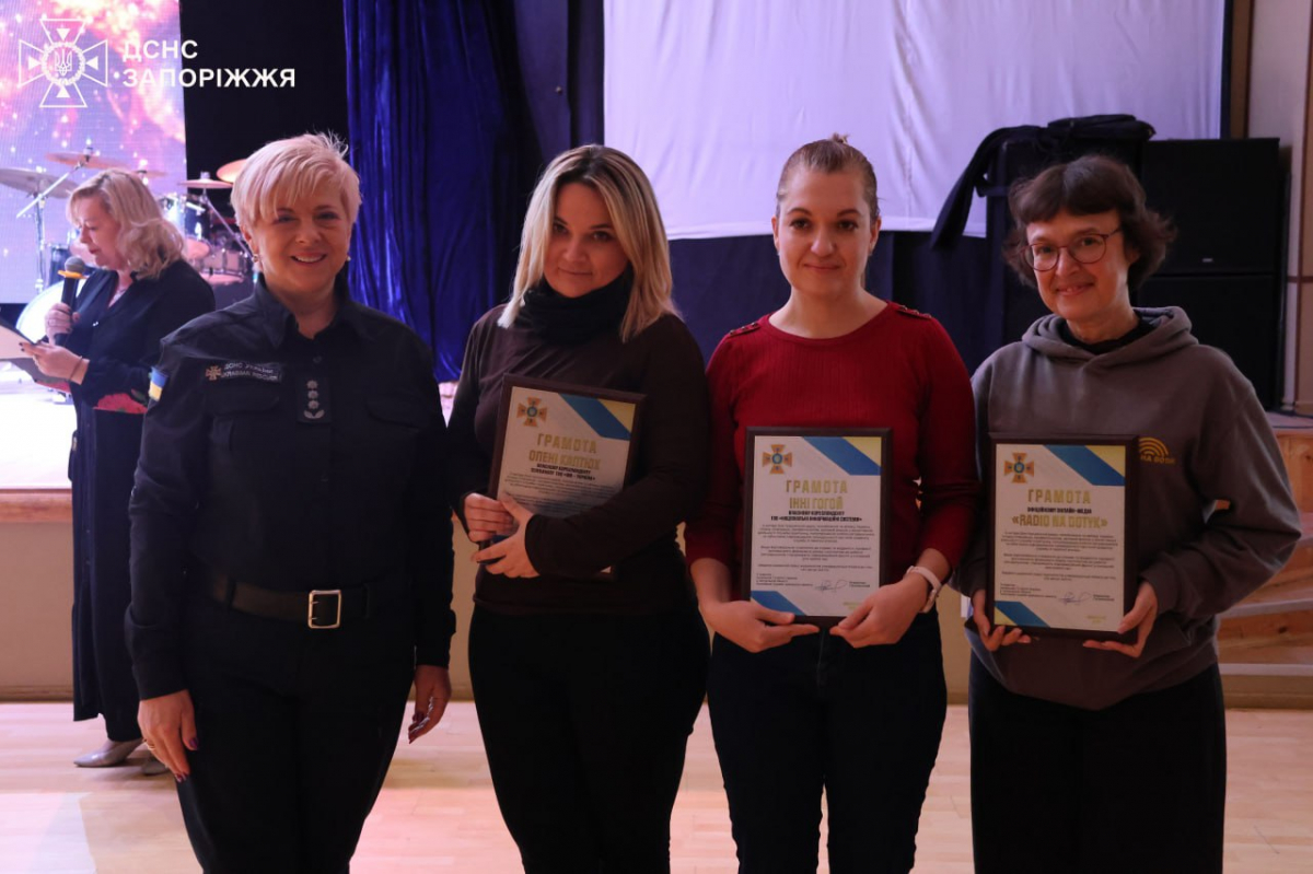 У Запоріжжі журналісти, майстрині та рок-музиканти об'єдналися і зробили благодійний ярмарок - фото