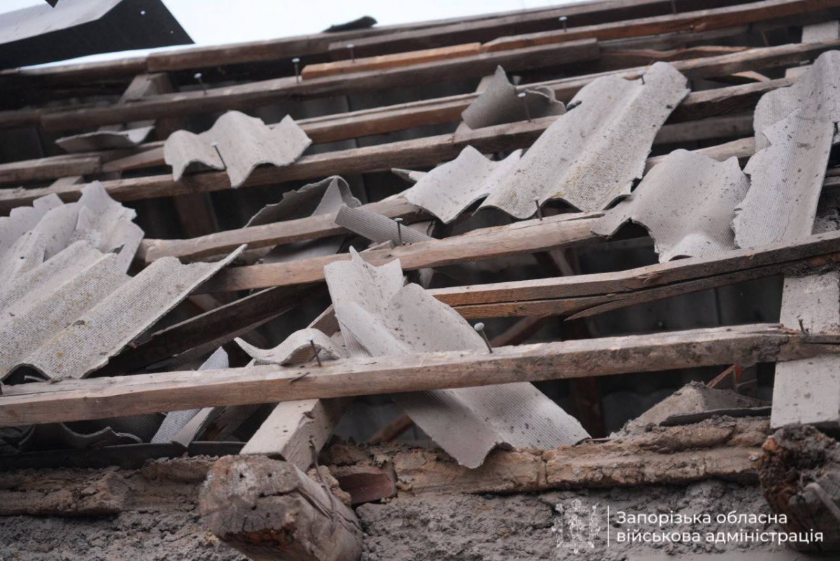 Вдень ворог атакував Запоріжжя і Запорізький район - загинула людина, є поранені